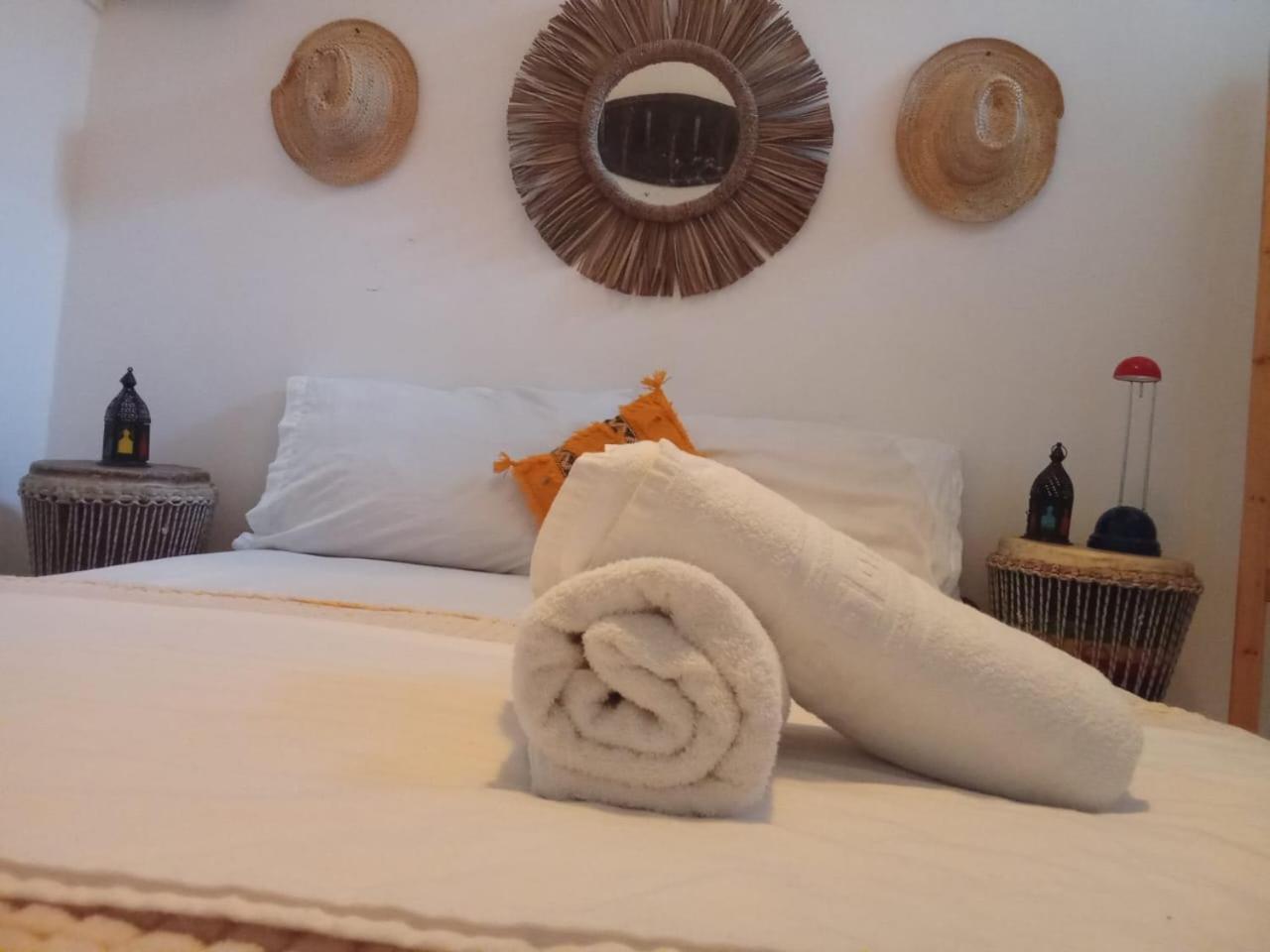 Surfer Rosa Hostel Tamraght 外观 照片